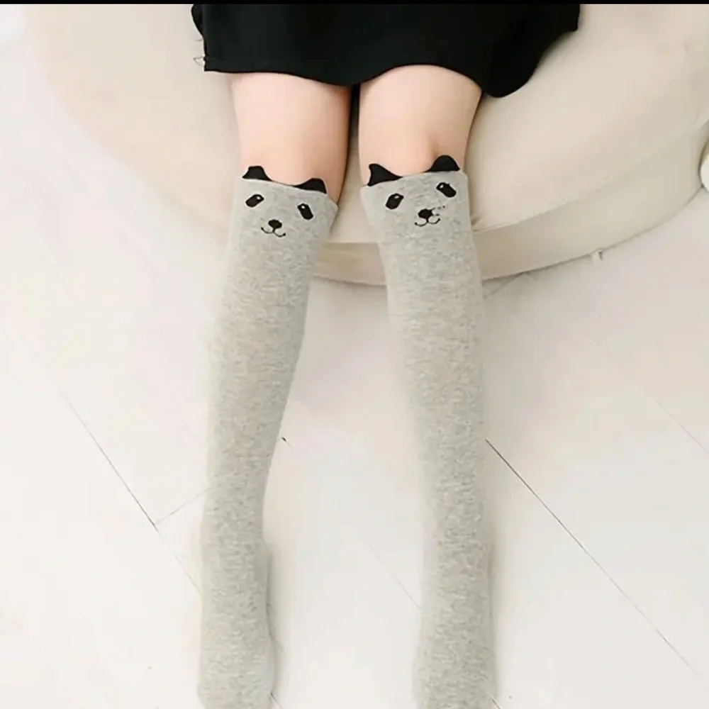 Kids knee high cat socks. 3 to 10 years